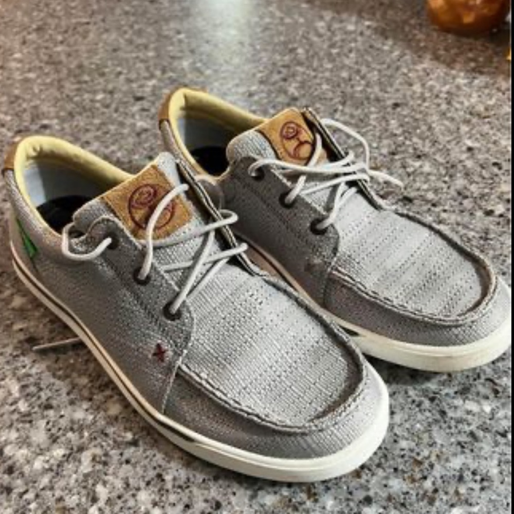 Women’s twisted x sneakers